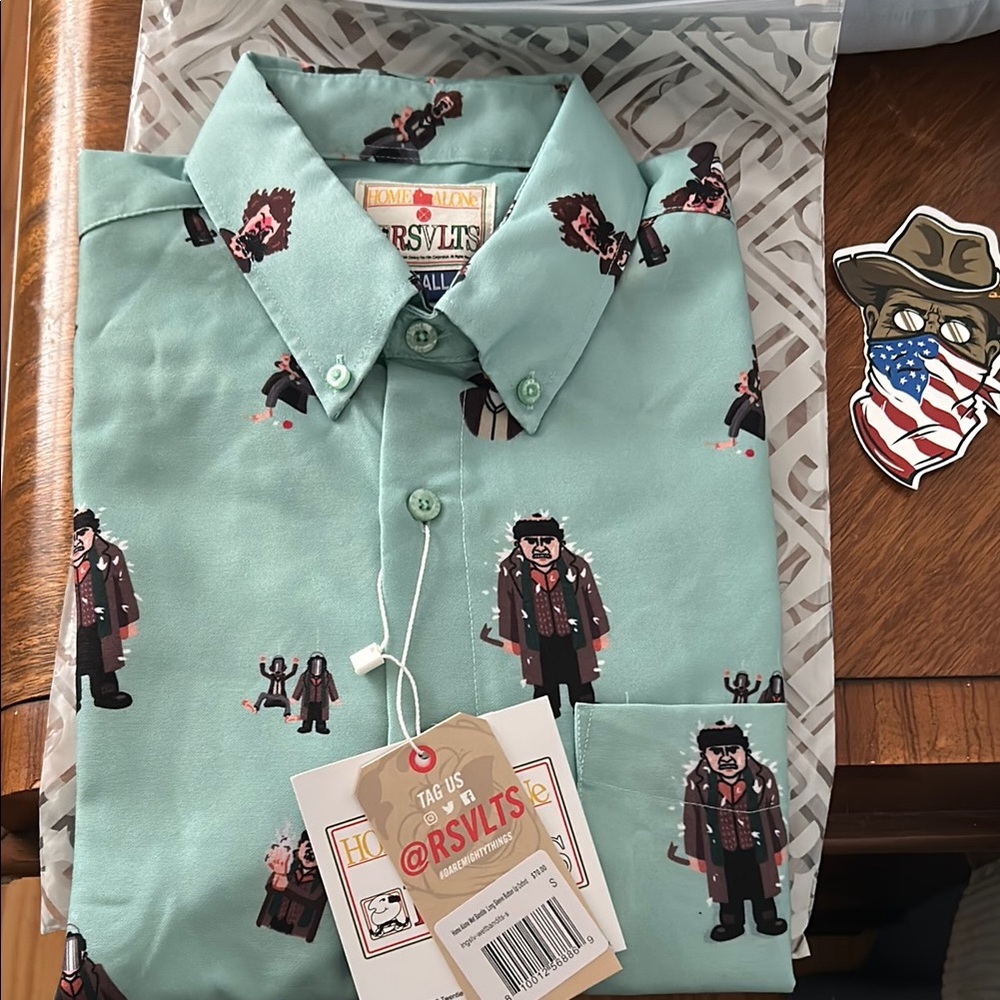 RSVLTS Home Alone Wet Bandits Men's Green Graphic button down long sleeved Shirt